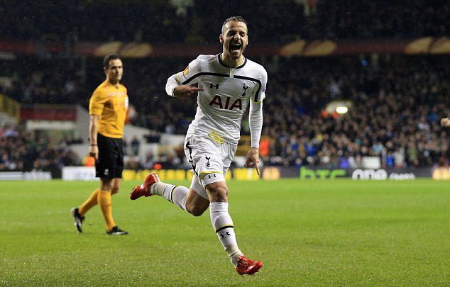 iM谈到NAVI的挣扎：“每一场首局或者首图，我们都有点挣扎”